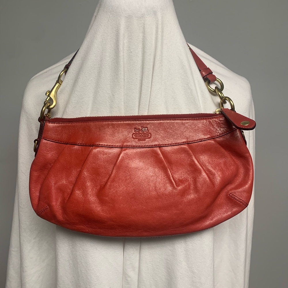 AUTHENTIC COACH LEATHER SHOULDER BAG